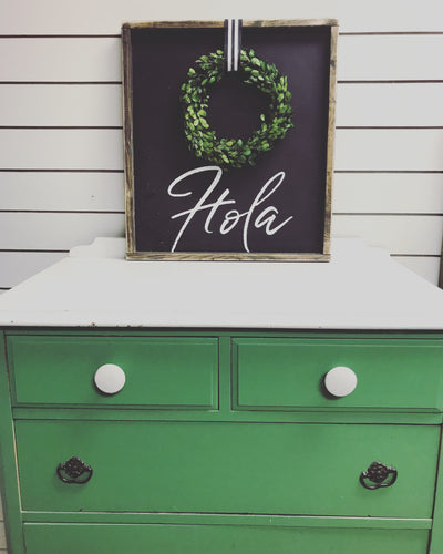 Hola with Wreath