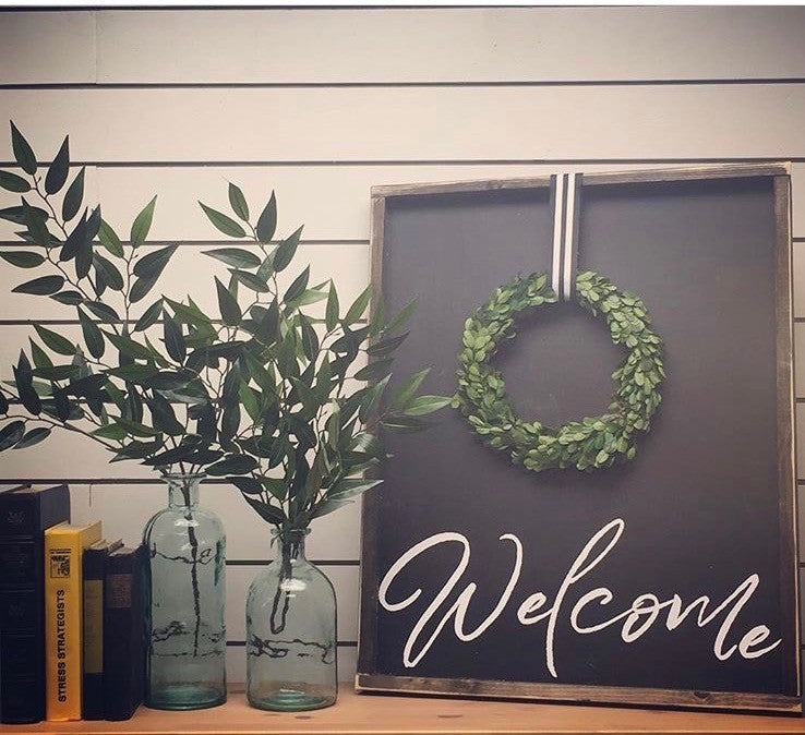 Welcome With Wreath